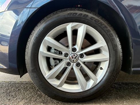 Used 2013 Volkswagen Passat TDI SEL Premium image 11