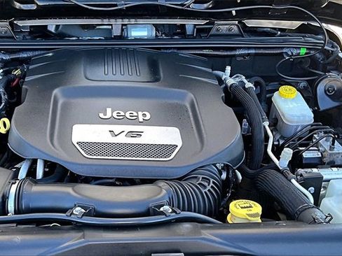 Used 2018 Jeep Wrangler Unlimited Sport S image 29