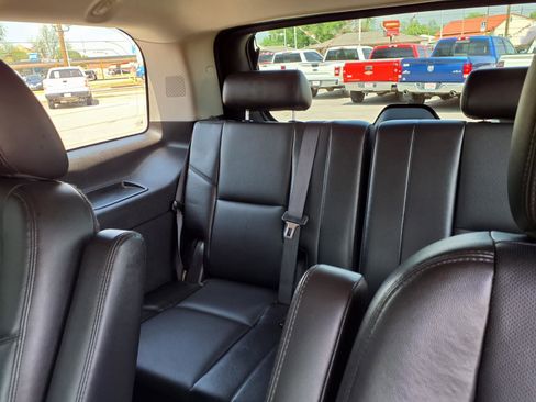 Used 2012 Chevrolet Tahoe LTZ AWD/4WD image 16