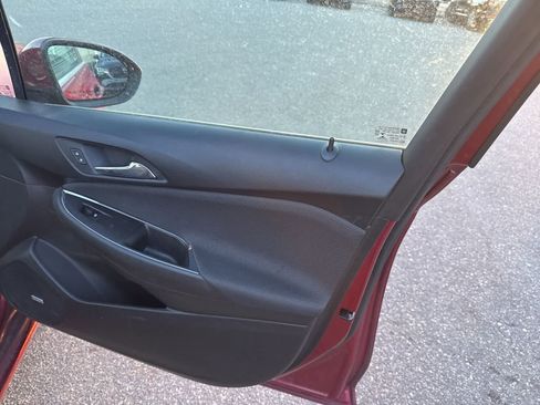 Used 2017 Chevrolet Cruze LT w/ Sun And Sound Package image 26