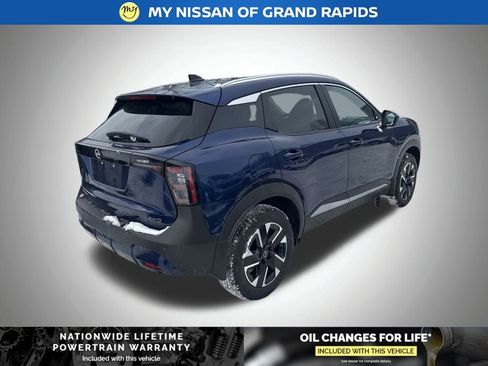 New 2026 Nissan Kicks SV w/ SV Premium Package image 7