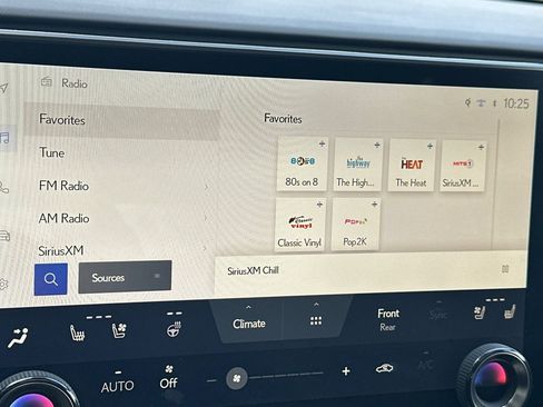 Certified 2023 Lexus RX 350h w/ Cold Area Package image 24