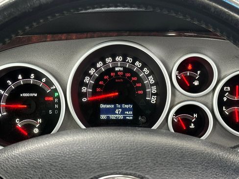 Used 2011 Toyota Sequoia Limited image 21