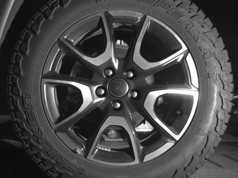 Used 2025 Jeep Compass Trailhawk image 14