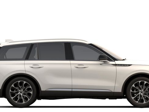 New 2026 Lincoln Aviator AWD image 5