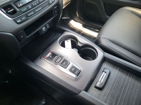 Certified 2023 Honda Ridgeline RTL image 17