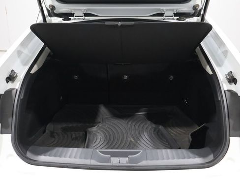 Used 2023 Toyota Prius LE image 20