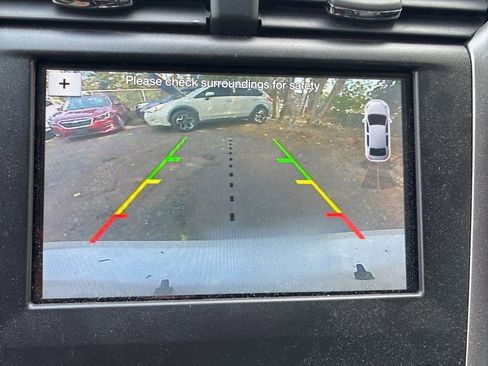 Used 2017 Ford Fusion SE w/ Fusion SE Technology Package image 5