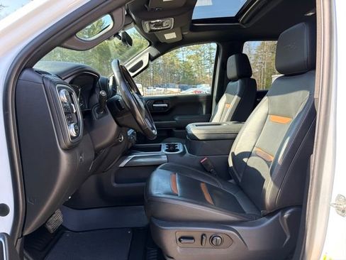 Used 2021 GMC Sierra 1500 AT4 w/ AT4 Premium Package image 11