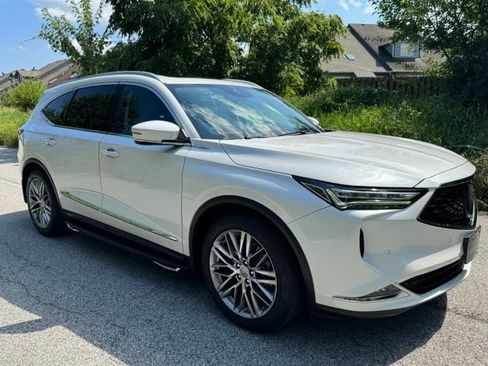 Used 2023 Acura MDX SH-AWD w/ Advance Package image 4