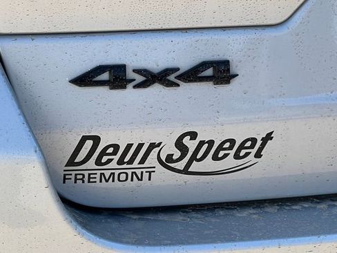 Used 2024 Jeep Grand Cherokee Limited w/ Luxury Tech Group II image 2