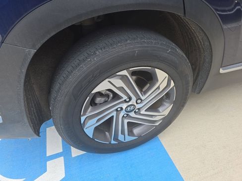 Used 2023 Hyundai Santa Fe SEL w/ Premium Package image 4