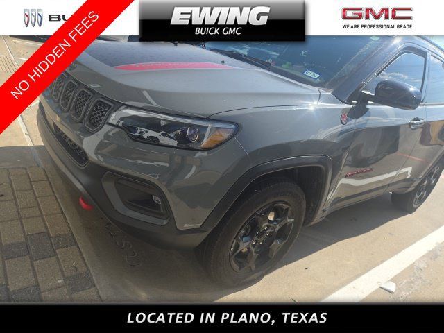 Used 2024 Jeep Compass Trailhawk w/ Trailhawk Elite Group AWD/4WD image 1