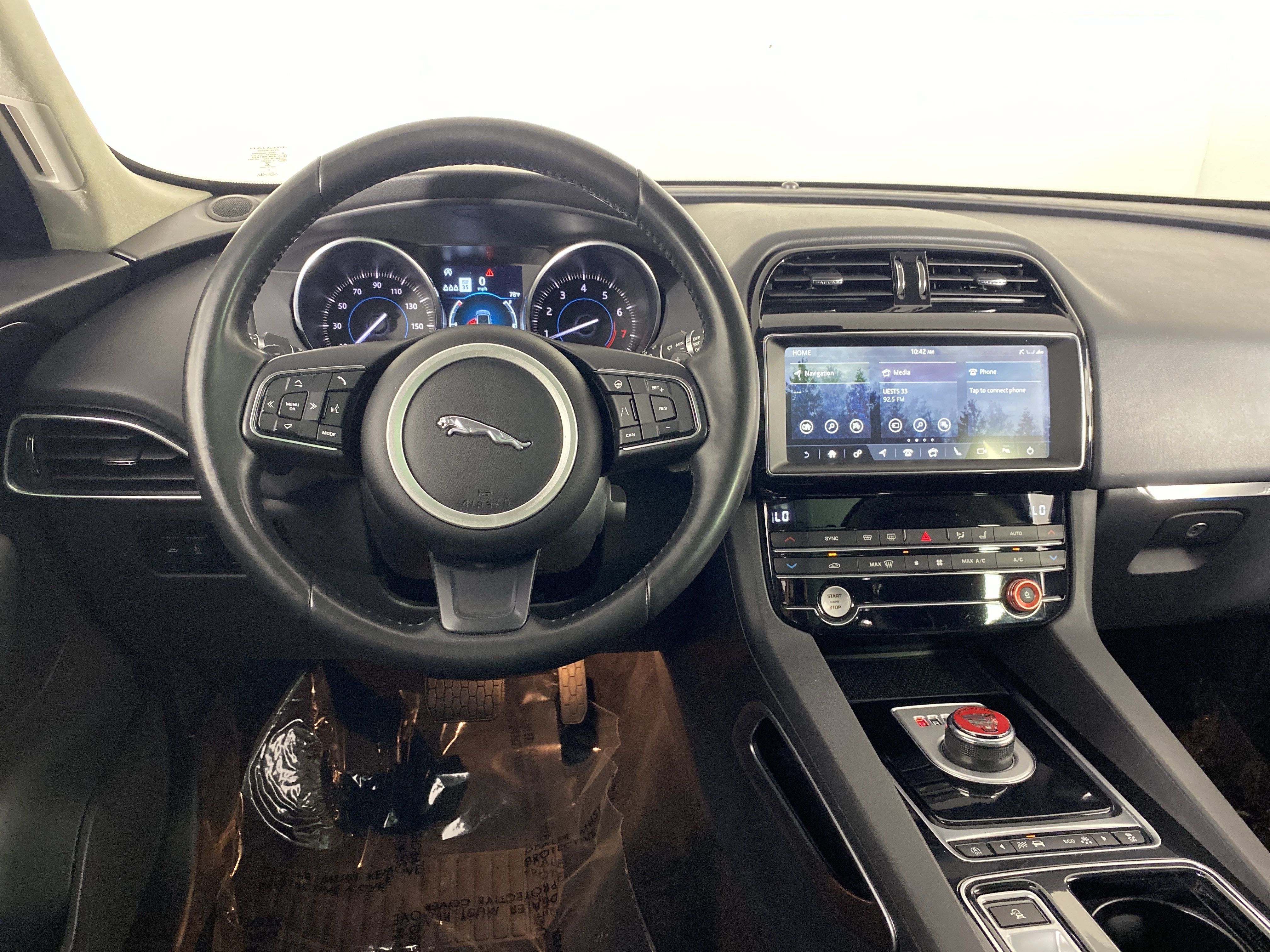 Used 2020 Jaguar F-PACE Premium AWD/4WD image 21