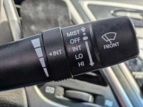 Used 2016 Hyundai Elantra SE w/ Option Group 02 image 12