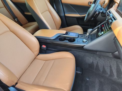 Used 2024 Lexus IS 350 F Sport RWD image 16
