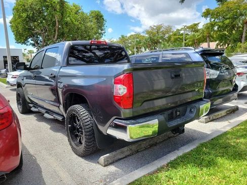 Used 2020 Toyota Tundra SR5 w/ SR5 Upgrade Package image 4