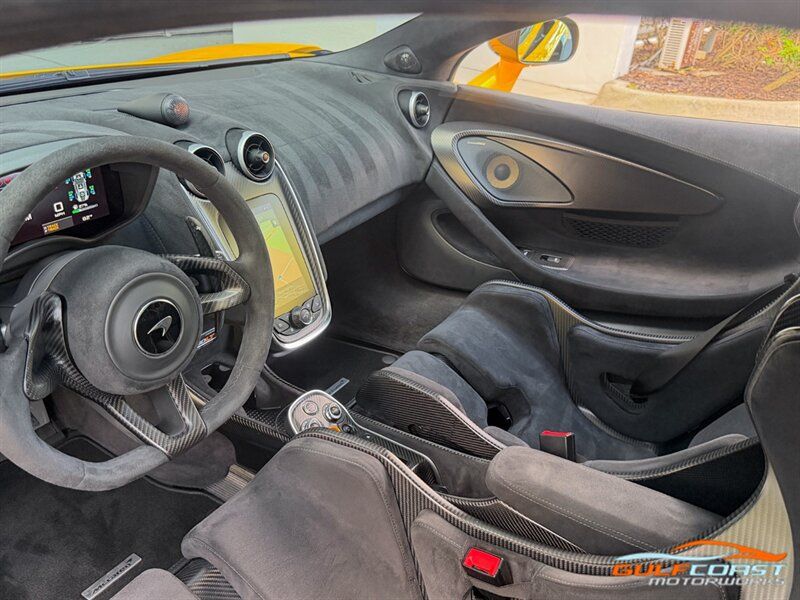 Used 2019 McLaren 600LT RWD image 16