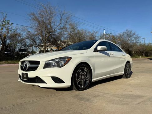 Used 2014 Mercedes-Benz CLA 250 CLA 250 Coupe 4D image 2