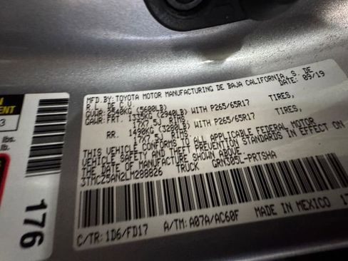 Used 2020 Toyota Tacoma TRD Sport w/ Technology Package image 27