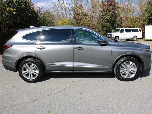 New 2026 Acura MDX SH-AWD image 9
