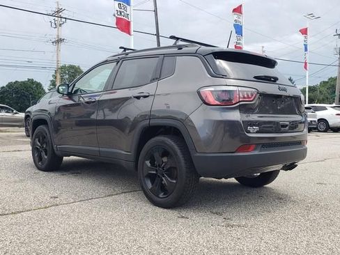 Used 2019 Jeep Compass Latitude AWD/4WD image 6