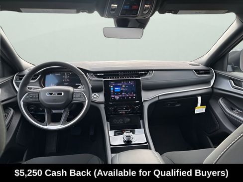 New 2025 Jeep Grand Cherokee Laredo X w/ Luxury Tech Group I RWD image 23