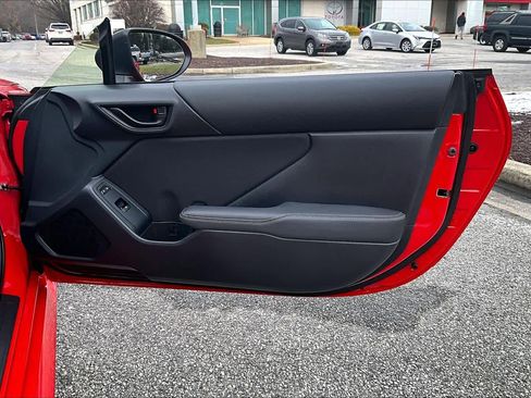 Used 2024 Toyota GR86 image 21