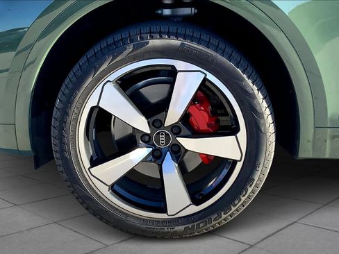 Used 2024 Audi Q5 2.0T Premium Plus w/ Premium Plus Package image 10