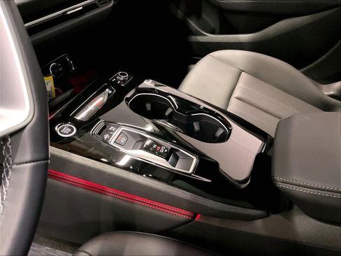 Used 2025 Audi A5 2.0T Premium Plus w/ Premium Plus image 18