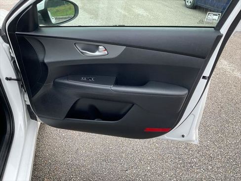 Used 2019 Kia Forte LXS FWD image 24