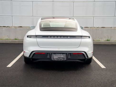 Used 2021 Porsche Taycan 4S image 7