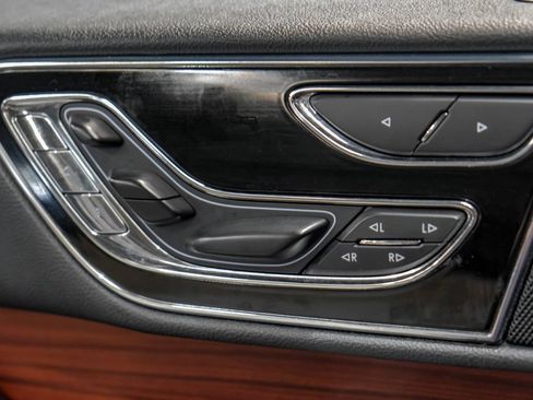 Used 2024 Lincoln Navigator Reserve AWD/4WD image 44