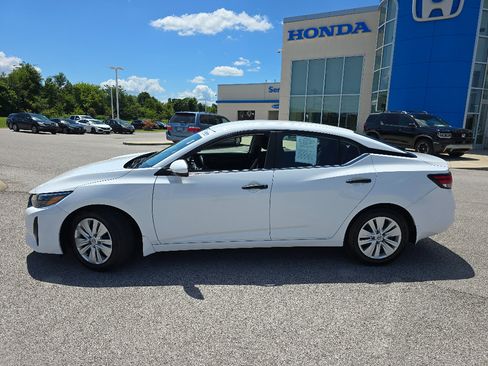 Used 2024 Nissan Sentra S FWD image 11