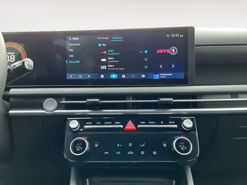 Used 2025 Hyundai Santa Cruz SEL image 16