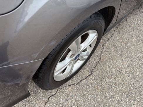Used 2014 Ford Focus SE FWD image 10