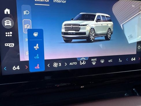 New 2025 Lincoln Navigator Reserve image 38