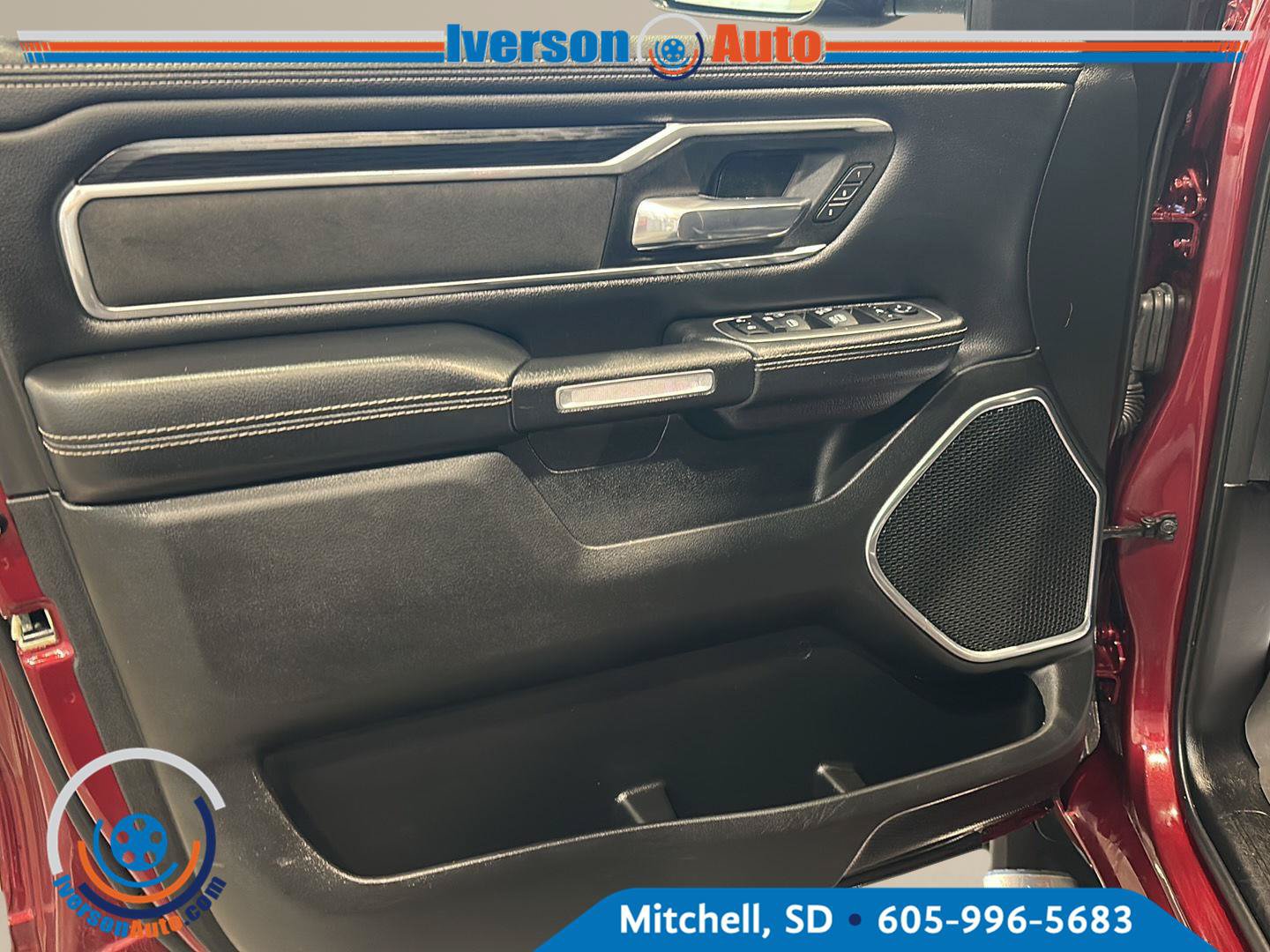 Used 2023 RAM 1500 Laramie AWD/4WD image 13