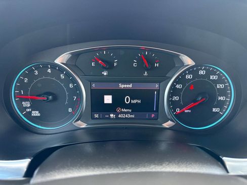 Used 2023 Chevrolet Traverse LT w/ LT Premium Package AWD/4WD image 37