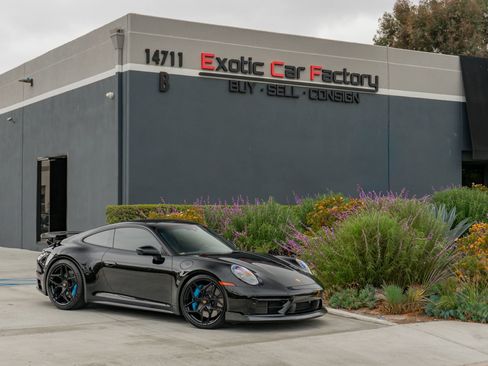 Used 2022 Porsche 911 Carrera 4 GTS w/ Premium Package AWD/4WD image 1