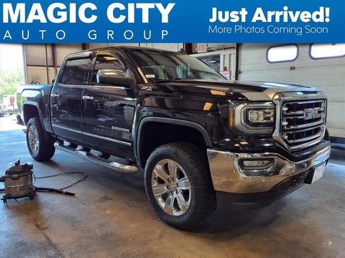 Used 2018 GMC Sierra 1500 SLT AWD/4WD image 1