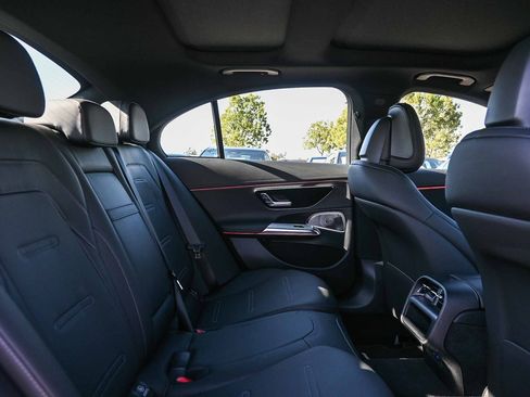 New 2025 Mercedes-Benz E 53 AMG e 4MATIC Sedan image 15