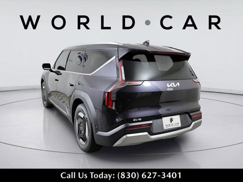 New 2026 Kia EV9 Wind image 5