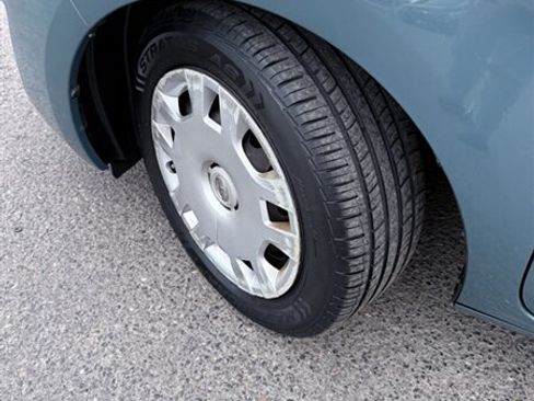 Used 2009 Scion xB FWD image 23