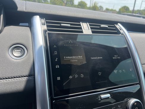 Certified 2025 Land Rover Discovery S AWD/4WD image 27