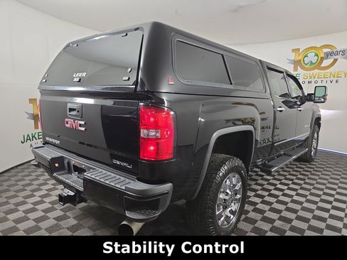 Used 2019 GMC Sierra 2500 Denali w/ Duramax Plus Package image 10