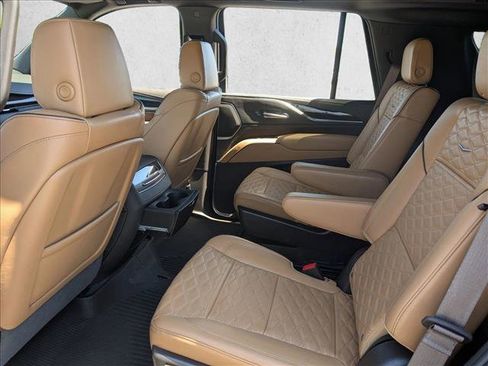 Used 2023 Cadillac Escalade Sport AWD/4WD image 17
