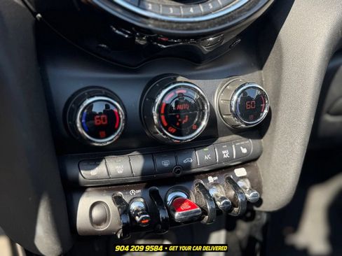 Used 2019 MINI Cooper S w/ Signature Upholstery Package FWD image 13