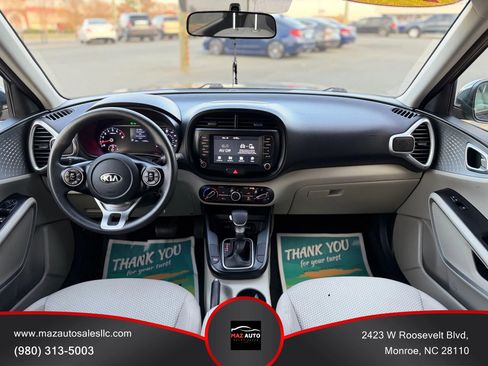 Used 2020 Kia Soul LX image 8