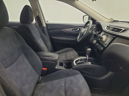 Used 2015 Nissan Rogue S FWD image 21